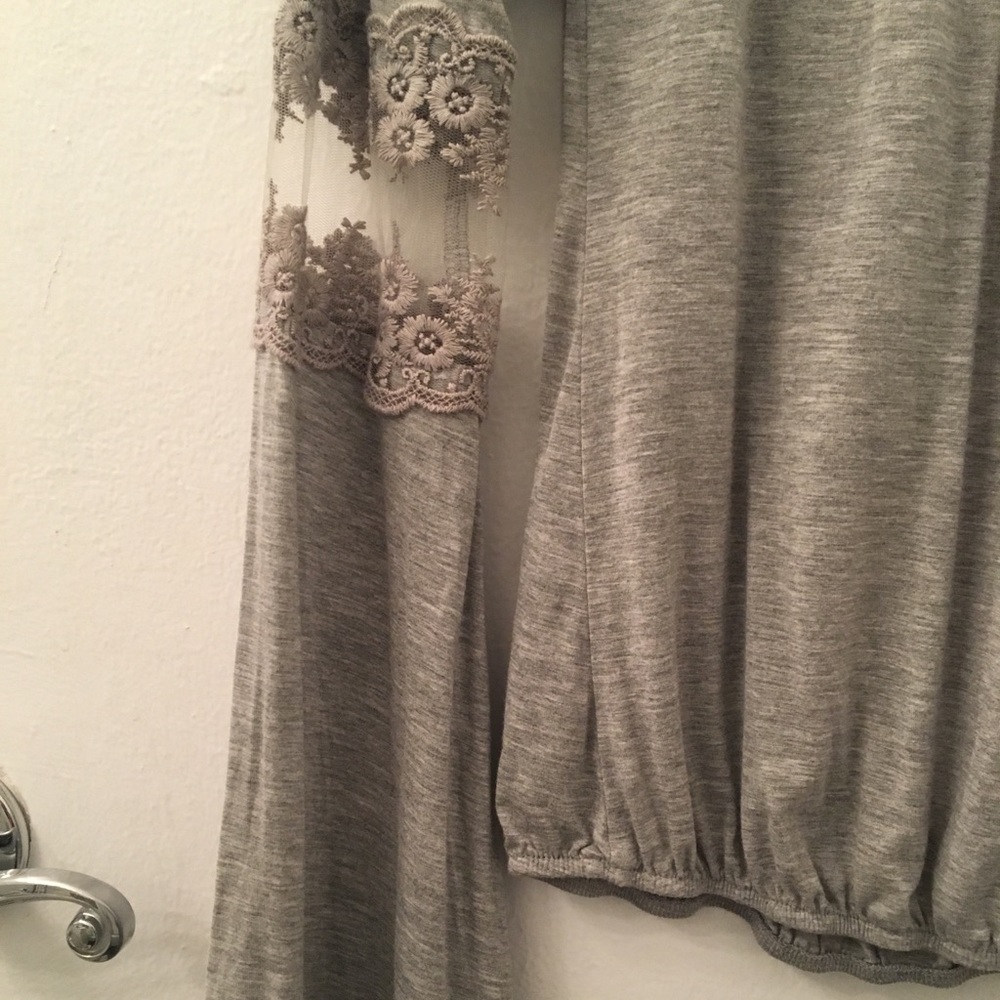 POL Off The Shoulder Lace Inset Blouse Sz XS - Picture 6 of 6